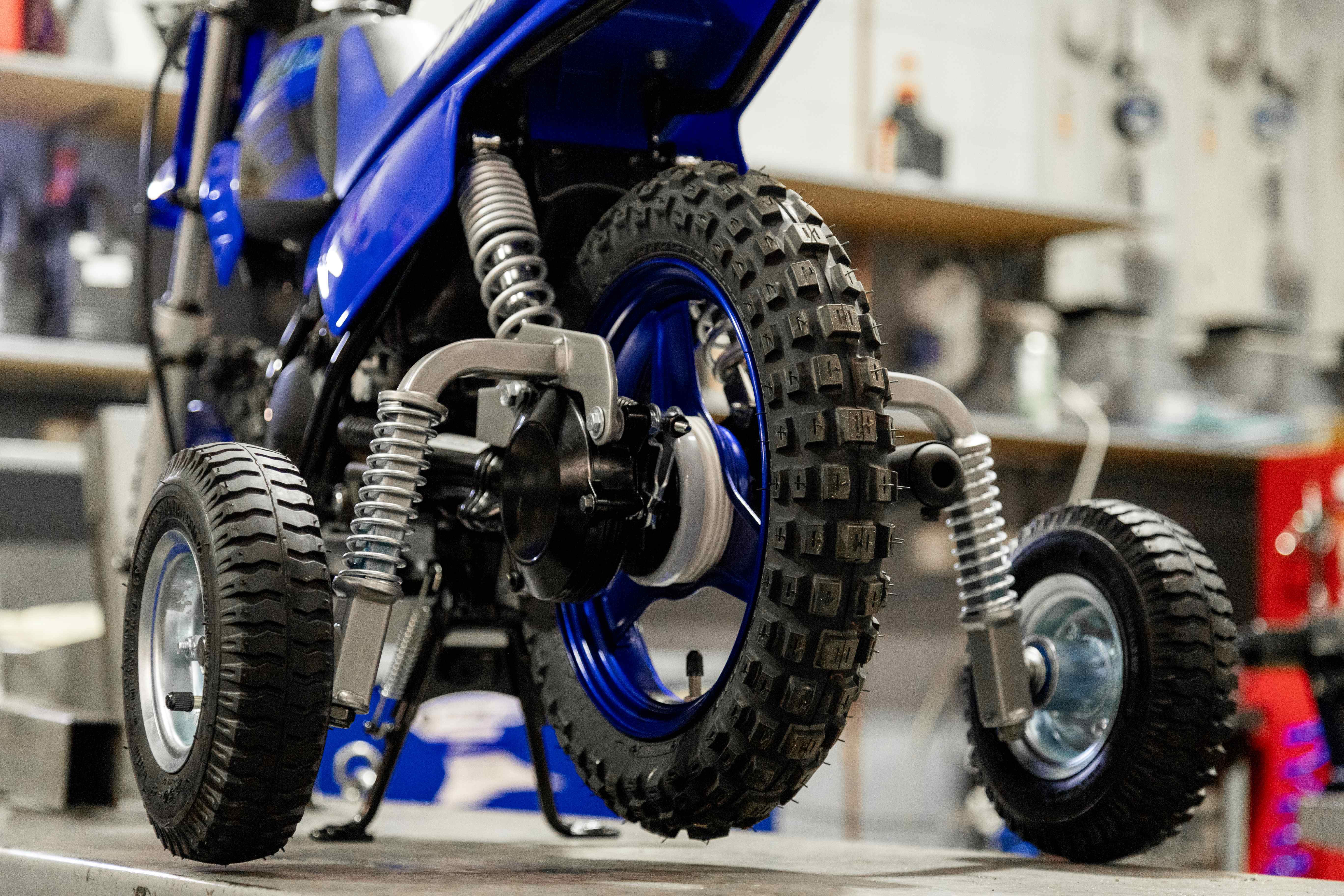 Yamaha PW50 Rear Mount Training Wheels With Suspension – Mini Moto PTY LTD
